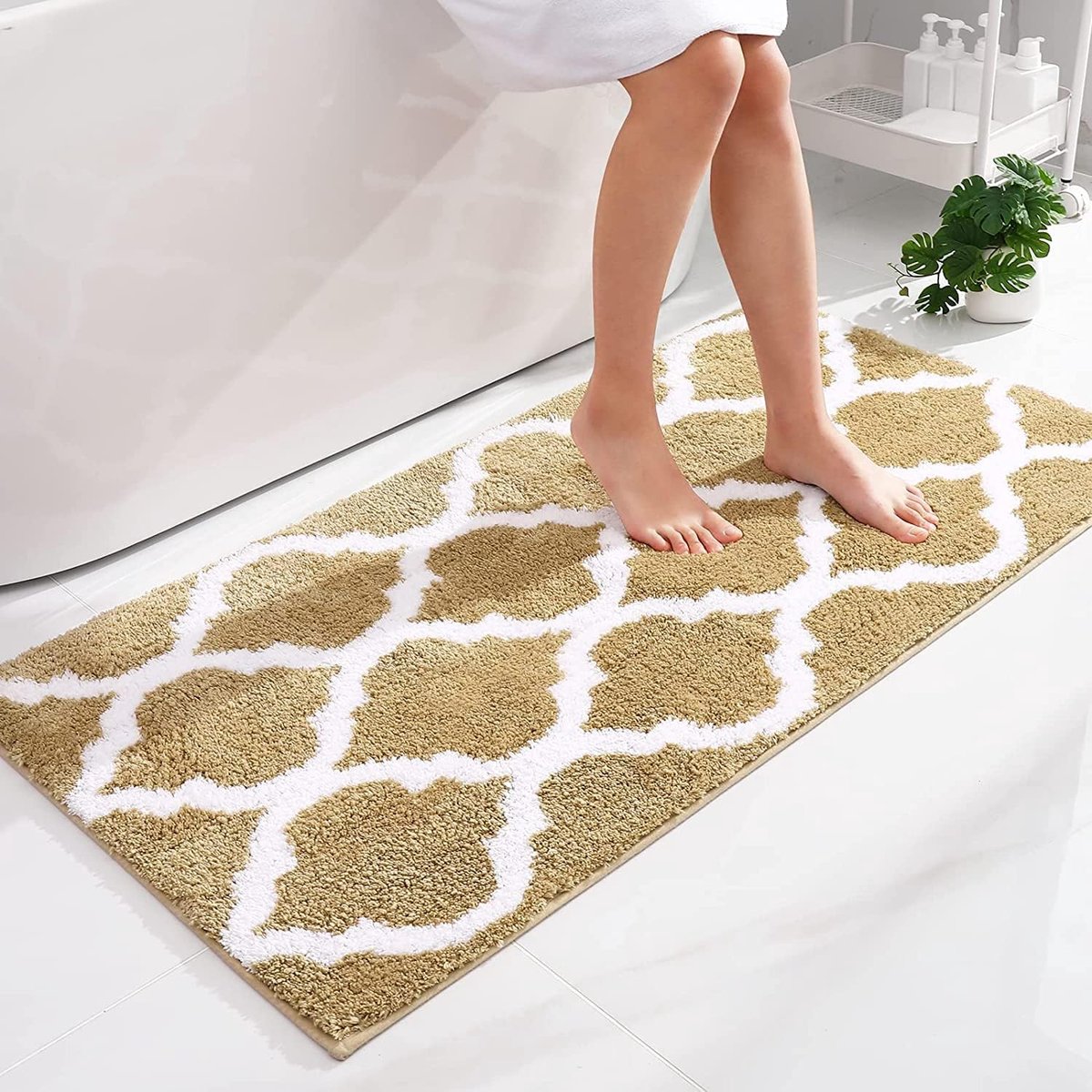 Antislip badmat, badkamertapijt, wasbaar, hoogpolig, badmat, pluizige microvezel, 60 x 120 cm, beige