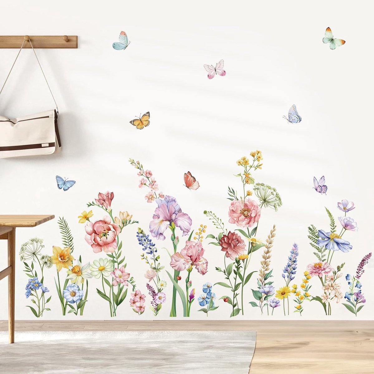 Muurstickers Wilde Roze Bloem Iris Vlinders Muurtattoo Slaapkamer Woonkamer TV Achtergrond Wanddecoratie
