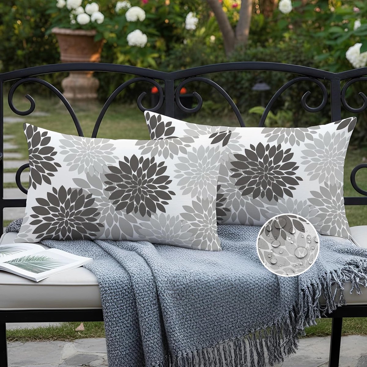 SnelShoppen - Set van 2 Waterdichte Kussenhoezen 50 x 30 cm Zwart Grijs Dahlia Dubbelzijdig voor Tuin Sofa Decoratie Modern