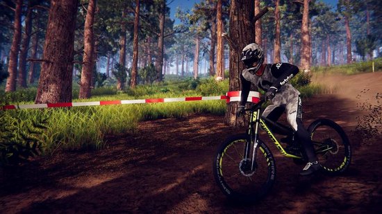 GAME Descenders Standard Allemand, Anglais PlayStation 4