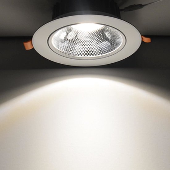 LED inbouwspot Dimbaar - 7W vervangt 70W - 2700K