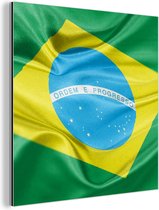 Wanddecoratie Metaal - Aluminium Schilderij Industrieel - Close-up van de vlag van Brazilië - 50x50 cm - Dibond - Foto op aluminium - Industriële muurdecoratie - Voor de woonkamer/slaapkamer