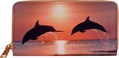 Portemonnee met 2 dolfijnen die uit water springen bij zonsondergang - 19,5x10cm