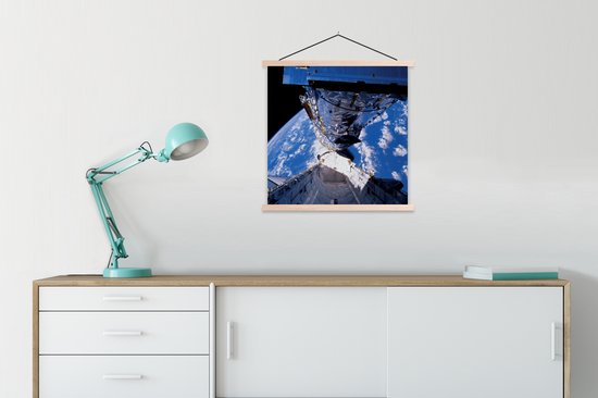 Navette spatiale en orbite autour de la terre affiche école lattes plates vierges 90x90 cm - Tirage photo sur affiche textielposter (décoration murale salon / chambre)