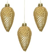 18x stuks Gouden kerstversiering hangers dennenappels van kunststof 8 cm