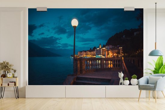 Behang - Fotobehang Comomeer - Italië - Licht - Breedte 525 cm x hoogte 350 cm