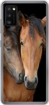 Geschikt voor Samsung Galaxy A41 hoesje - Paarden - Liefde - Bruin - Siliconen Telefoonhoesje
