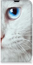 Bookcover Geschikt voor iPhone 13 Smart Case Witte Kat