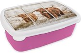 Broodtrommel Roze - Lunchbox - Brooddoos - Schotse hooglander - Doorkijk - Koe - 18x12x6 cm - Kinderen - Meisje