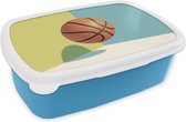 Broodtrommel Blauw - Lunchbox - Brooddoos - Een basketbal in een kleurrijke omgeving - 18x12x6 cm - Kinderen - Jongen