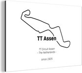 Wanddecoratie Metaal - Aluminium Schilderij Industrieel - TT Assen - Circuit - Nederland - 60x40 cm - Dibond - Foto op aluminium - Industriële muurdecoratie - Voor de woonkamer/slaapkamer - Cadeau voor man