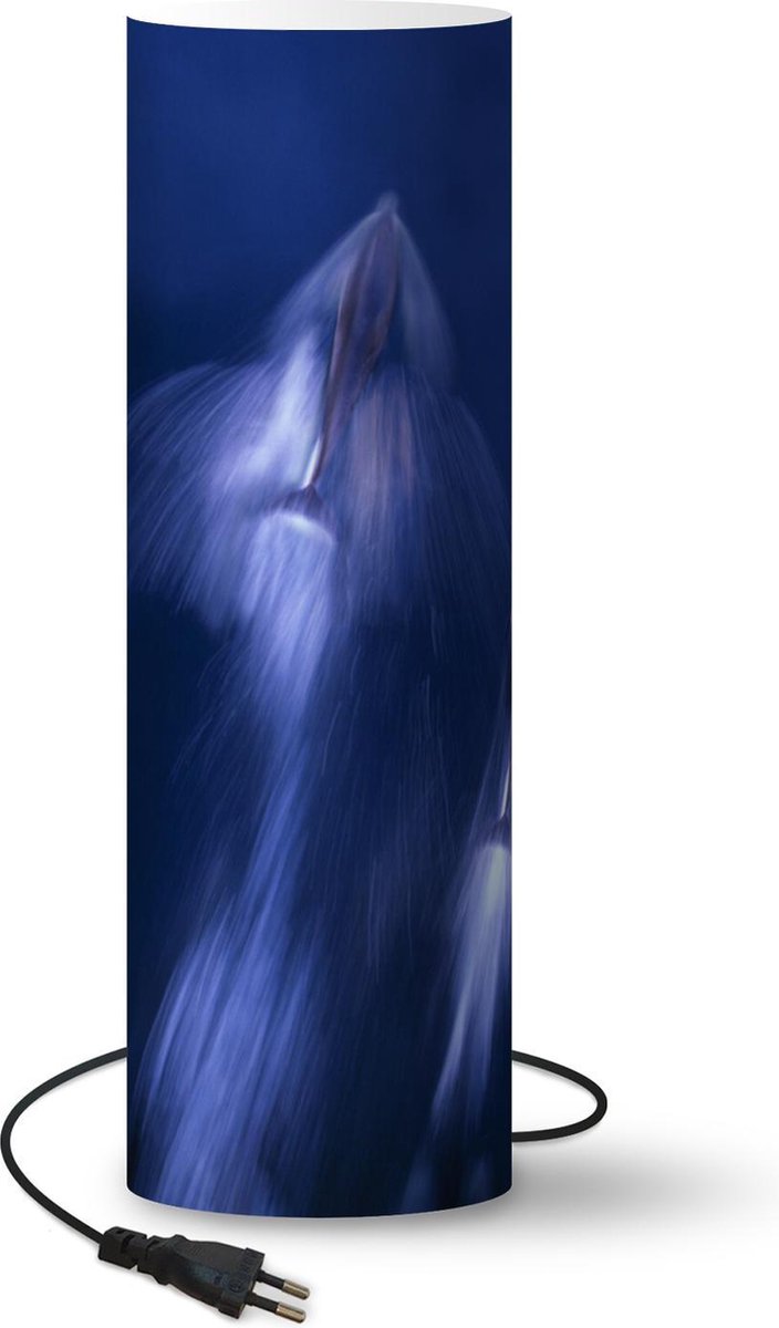 Lamp - Nachtlampje - Tafellamp slaapkamer - Oceaan - Dolfijn - Water - 50 cm hoog - Ø15.9 cm - Inclusief LED lamp