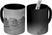 Magische Mok - Foto op Warmte Mok - de huisjes in Sipadan - zwart wit - 350 ML