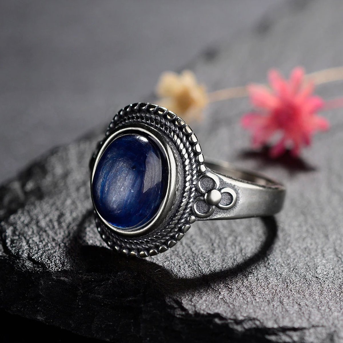 Zilveren ring Bohemian blue