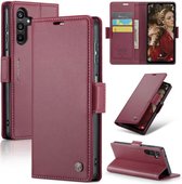 CaseMe - Hoesje geschikt voor Samsung Galaxy A25 5G - Retro Wallet Book Case - Met Magnetische Sluiting - Rood