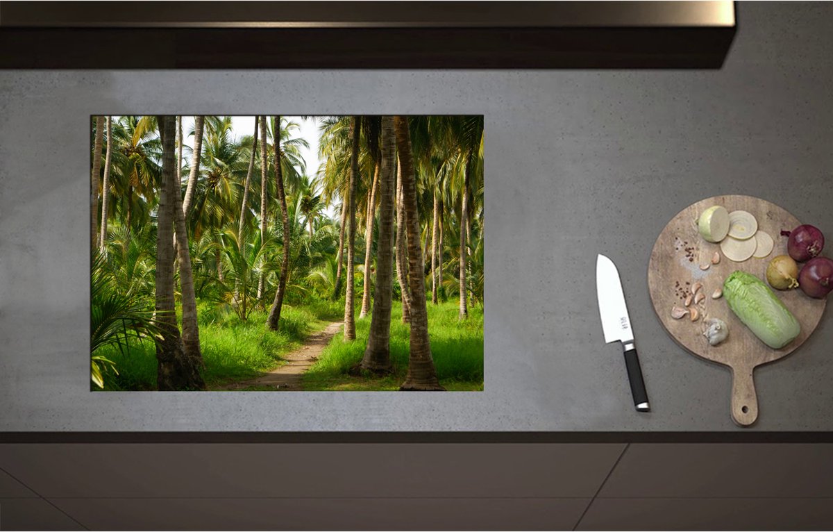 Inductieplaat Beschermer - Bospad in Bos van Hoge Palmbomen met Groen Gras - 71x50 cm - 2 mm Dik - Inductie Beschermer - Bescherming Inductiekookplaat - Kookplaat Beschermer van Wit Vinyl