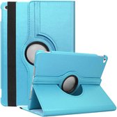 Draaibare Bookcase - Geschikt voor iPad Hoes 5e, 6e, Air 1e, Air 2e Generatie - 9.7 inch (2017/2018) - Licht Blauw