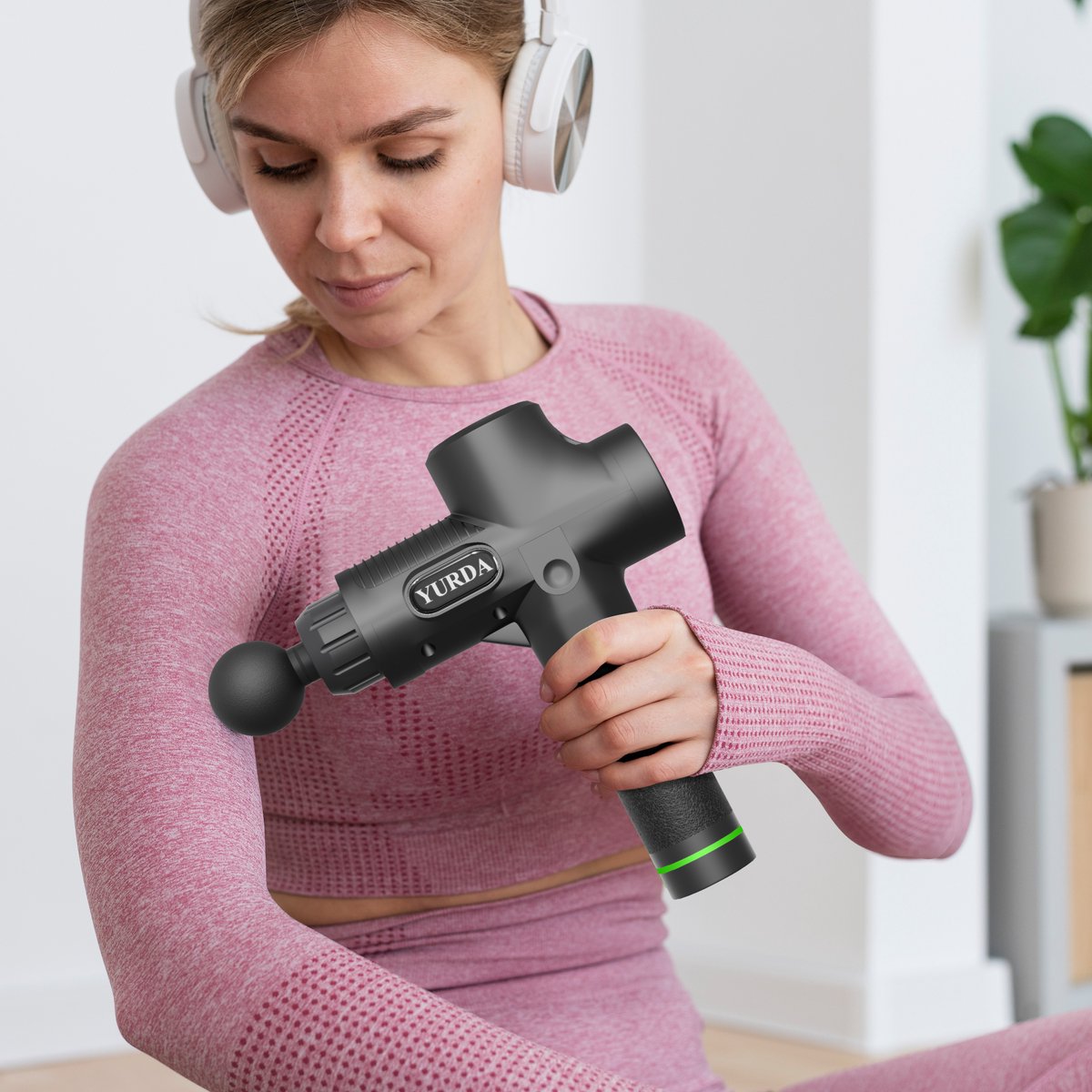 Afbeelding 3 van YURDA Massage Gun - 30 snelheden met 8 opzetstukken - Sport en Relax Massage apparaat - Krachtig en Draadloos - LCD Scherm - Massage pistool Professioneel