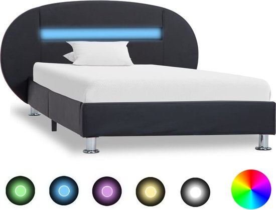 The Living Store Bedframe - Zwarte kunstleren bekleding - 208 x 123 x 70 cm - Geschikt voor 90 x 200 cm matras - LED-strip - USB-aansluiting