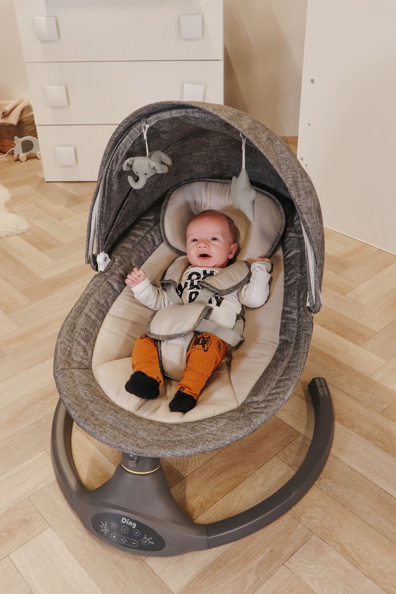 Ding Hugg Swing Babyschommel - Grijs - Draaibare babyswing - Met Muziek en Bluetooth — afbeelding 14
