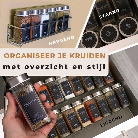 Voorbeelden van het organiseren van kruidenpotjes hangend, staand en liggend in een lade.