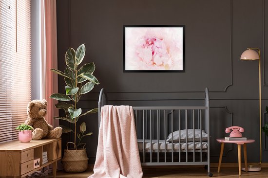 Image encadrée - Gros plan d'un cadre photo pivoine rose dense noir 80x60 cm - Affiche encadrée (Décoration murale salon / chambre)