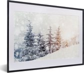 Fotolijst incl. Poster - Boom - Sneeuw - Winter - 40x30 cm - Posterlijst - Kerstmis Decoratie - Kerstversiering - Kerstdecoratie Woonkamer - Kerstversiering - Kerstdecoratie voor binnen - Kerstmis