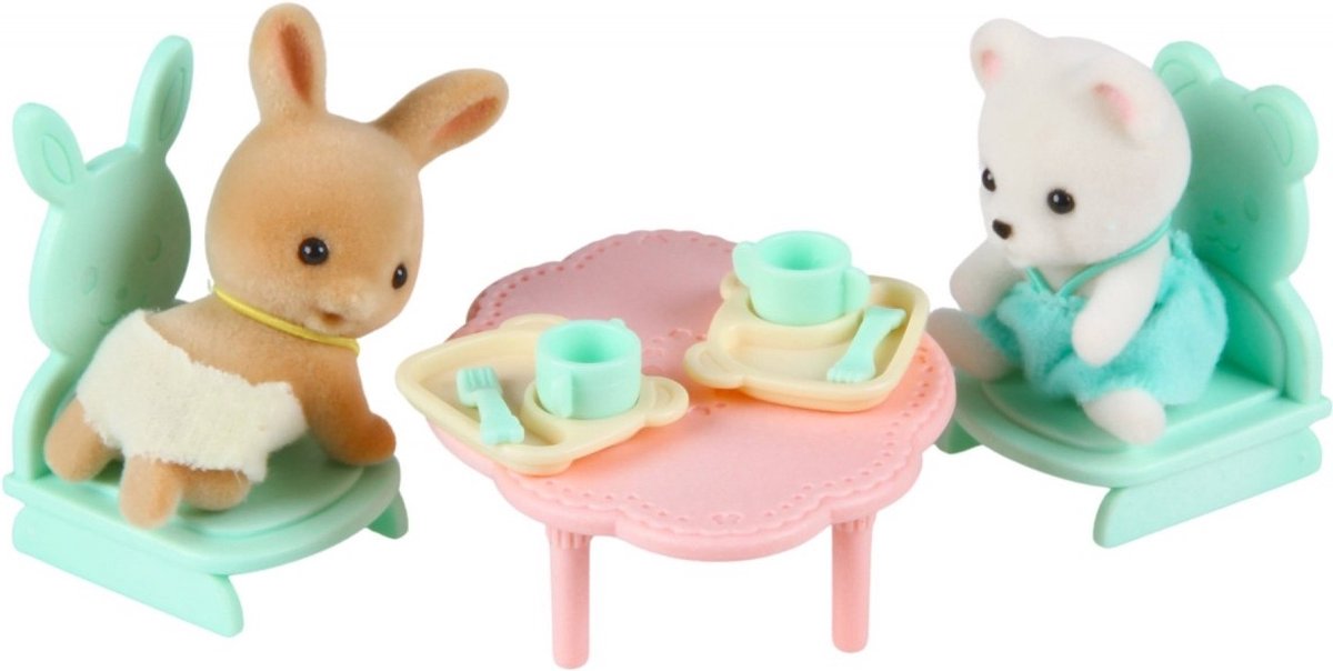 Salle de jeu des bebes sylvanian families 