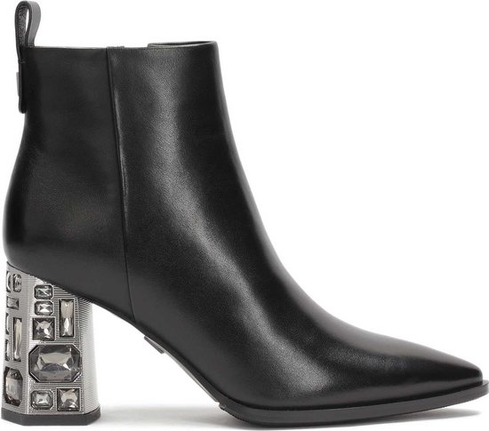 Black boots with decorative heel