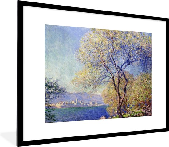 Fotolijst incl. Poster - Antibes gezien vanaf de Salis tuinen - Schilderij van Claude Monet - 80x60 cm - Posterlijst