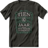 10 Jaar Legendarisch Gerijpt T-Shirt | Aqua - Grijs | Grappig Verjaardag en Feest Cadeau Shirt | Dames - Heren - Unisex | Tshirt Kleding Kado | - Donker Grijs - L