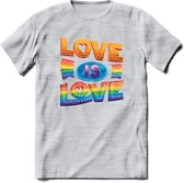 Love Is Love | Pride T-Shirt | Grappig LHBTIQ+ / LGBTQ / Gay / Homo / Lesbi Cadeau Shirt | Dames - Heren - Unisex | Tshirt Kleding Kado | - Licht Grijs - Gemaleerd - S