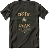 60 Jaar Legendarisch Gerijpt T-Shirt | Mos - Ivoor | Grappig Verjaardag en Feest Cadeau Shirt | Dames - Heren - Unisex | Tshirt Kleding Kado | - Donker Grijs - S