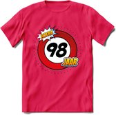 98 Jaar Hoera Verkeersbord T-Shirt | Grappig Verjaardag Cadeau | Dames - Heren | - Roze - S