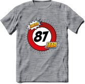 87 Jaar Hoera Verkeersbord T-Shirt | Grappig Verjaardag Cadeau | Dames - Heren | - Donker Grijs - Gemaleerd - 3XL