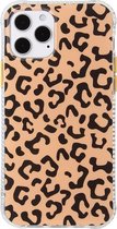 Mobigear Leopard Backcover Hoesje - Geschikt voor Apple iPhone 12 - Gsm case - Geel