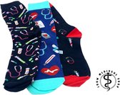Jouw medische shop - Medische sokken - 3 paar - Medsocks - sokken - Black - Blue - red/black - maat 36-40 - Sokken - Verpleegkunde - Geneeskunde - Verpleegkundige - Dokter - Cadeau - happy so