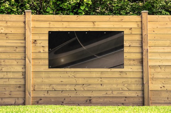 Tuinposter 160x80 cm - Tuindecoratie De planeet Saturnus in het zonnestelsel - Poster voor in de tuin - Buiten decoratie - Schutting tuinschilderij - Tuindoek muurdecoratie - Wanddecoratie balkondoek