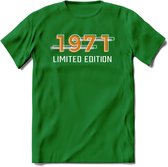 1971 Limited Edition T-Shirt | Goud - Zilver | Grappig Verjaardag en Feest Cadeau Shirt | Dames - Heren - Unisex | Tshirt Kleding Kado | - Donker Groen - L