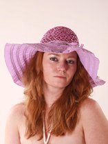 Lila kleurige dames strandhoed