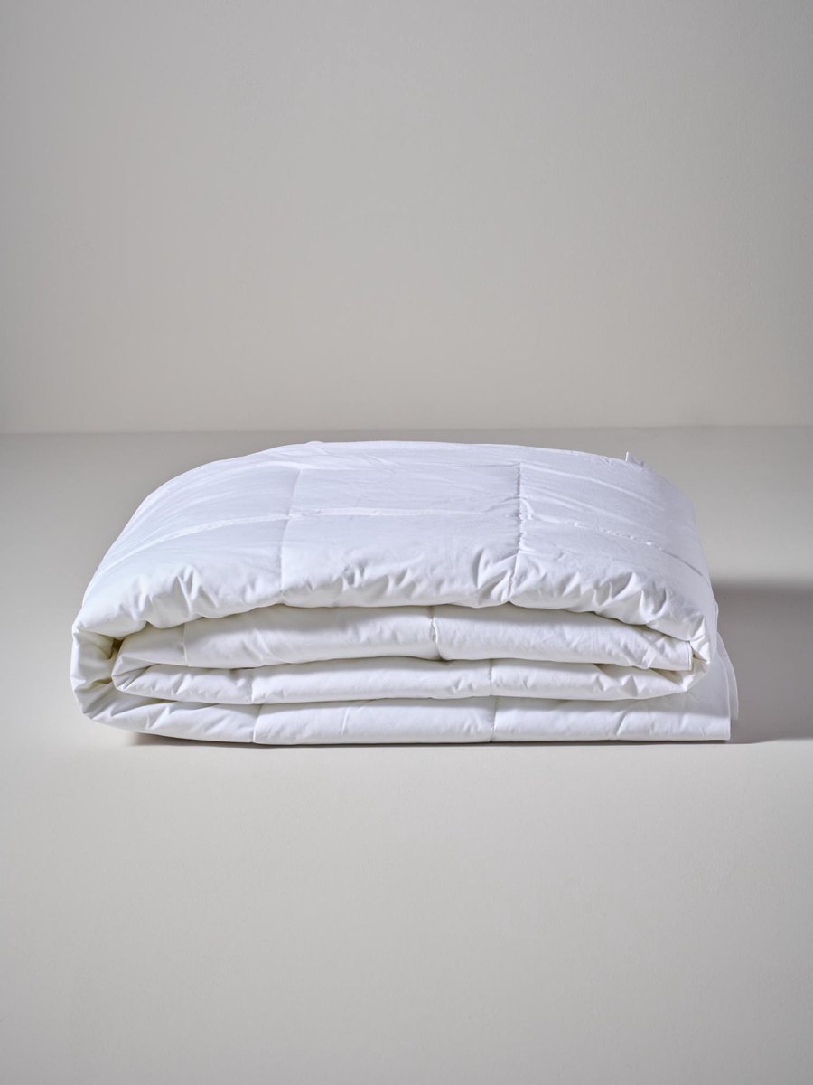 Essenza The Down Alternative Zomerdekbed Wit 140x220 cm