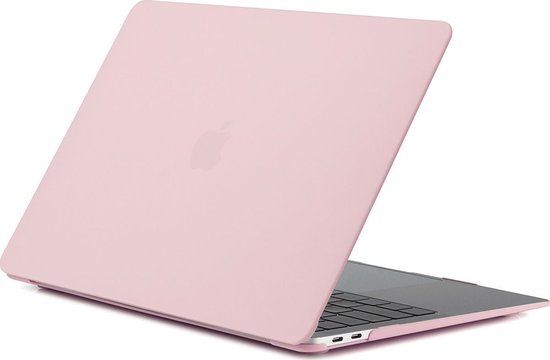 Housse rose pâle pour MacBook Air 13 pouces sur un ordinateur portable ouvert, clavier visible.