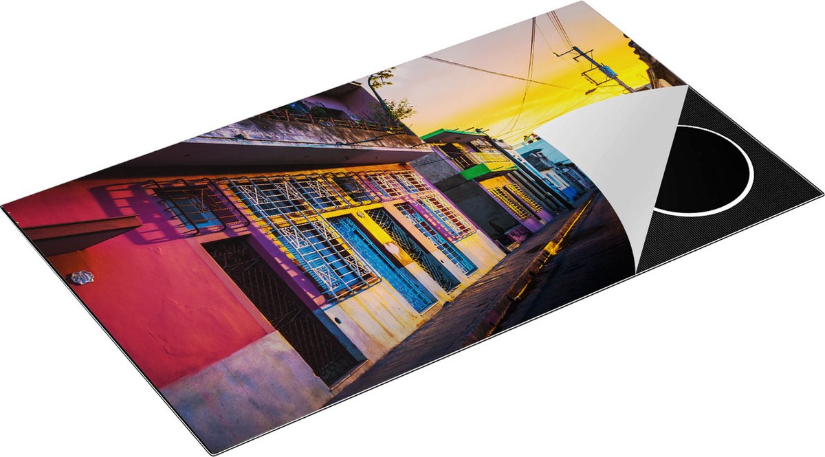 Chefcare Inductie Beschermer Cuba Kleurrijke Huisjes bij Zonsondergang - 89,6x51,6 cm - Afdekplaat Inductie - Kookplaat Beschermer - Inductie Mat