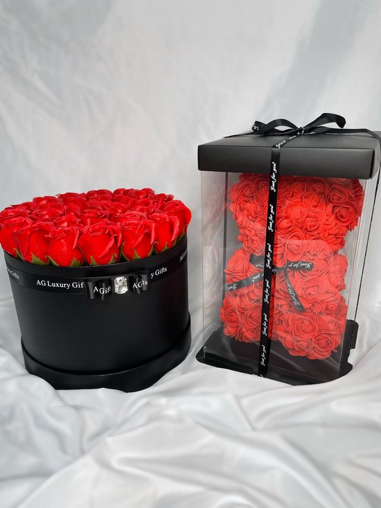 AG Luxurygifts rozen box - rozen beer - cadeau - flower box - soap roses - Valentijnsdag - luxe cadeau - Rozen - rood - zwart - moederdag