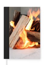 Notitieboek - Schrijfboek - Brandend hout bij een open haard - Notitieboekje klein - A5 formaat - Schrijfblok