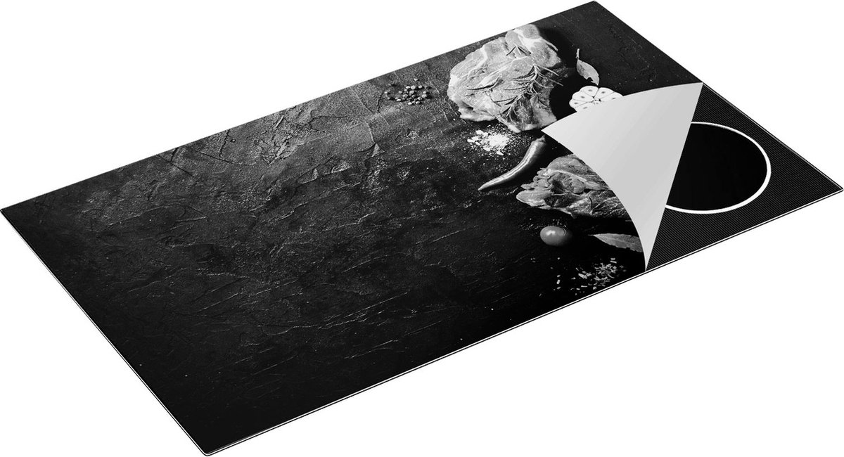 Chefcare Inductie Beschermer Rood Vlees met Groentes op een Marmeren Plaat - Zwart Wit - 95x55 cm - Afdekplaat Inductie - Kookplaat Beschermer - Inductie Mat