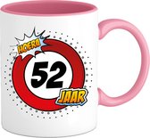 52 Jaar Verkeersbord Mok met tekst | Grappig Verjaardag Beker Cadeau | Bedrukte Koffie en Thee Mokken | Zwart | 330 ML