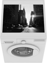 Wasmachine beschermer mat - Een rustige straat in New York in zwart-wit - Breedte 55 cm x hoogte 45 cm