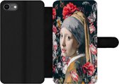 Bookcase Geschikt voor iPhone SE 2020 telefoonhoesje - Meisje met de parel - Bloemen - Vermeer - Met vakjes - Wallet case met magneetsluiting