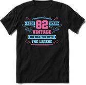 82 Jaar Legend - Feest kado T-Shirt Heren / Dames - Licht Blauw / Licht Roze - Perfect Verjaardag Cadeau Shirt - grappige Spreuken, Zinnen en Teksten. Maat XL